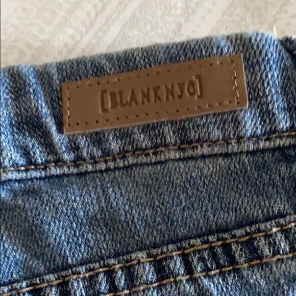 Blank NYC Distressed Denim Shorts with Flowers - Picture 6 of 8